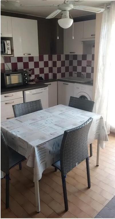 Appartement T2 Avec Piscine, Proche De La Plage Et Du Port グリュイッサン エクステリア 写真